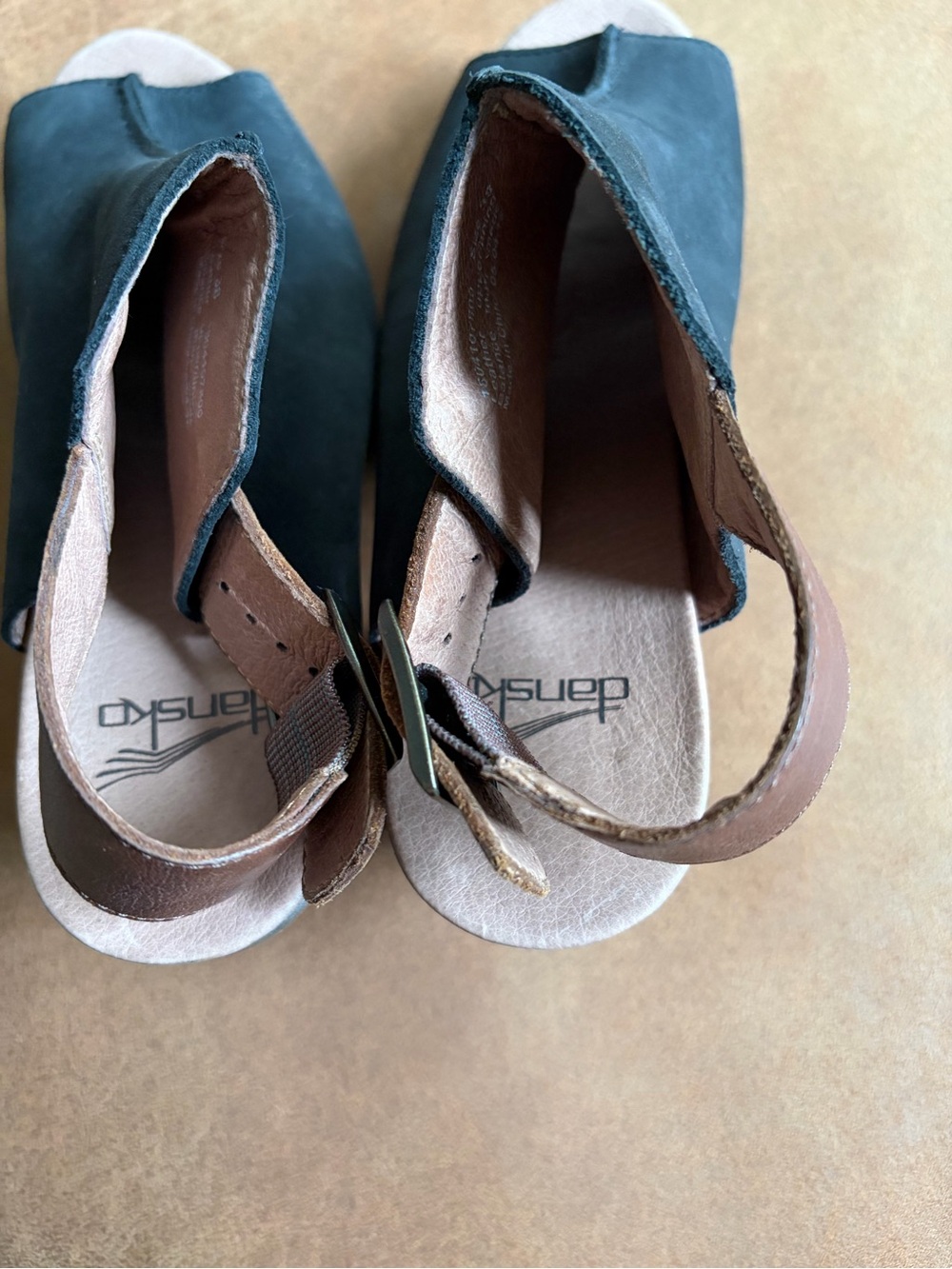 Dansko Reggie Peep Toe Slingback Wedge Sandals Black Brown Leather - Picture 3 of 4